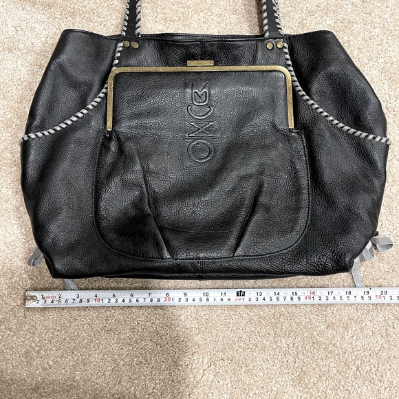 MUXO by Camila Alves genuine leather handbag - Picture 2 of 8